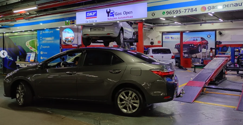 Toyota Corolla na oficina