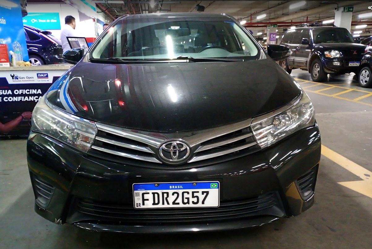 Toyota Corolla na oficina GAS OPEN
